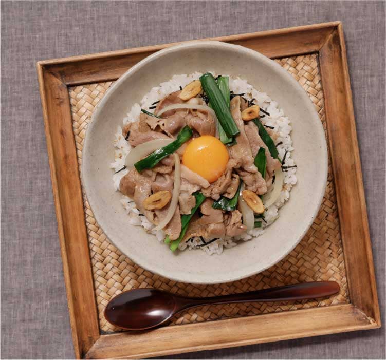 ★スタミナ丼★ブラウン　写真　おしゃれ　小物　アクセサリー　カラビナ スタミナ丼｜マンナンヒカリ｜大塚食品